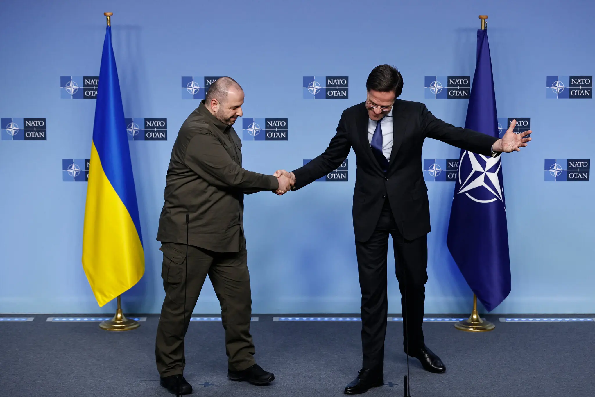 Генеральний секретар НАТО Марк Рютте щойно виступив разом із міністром оборони України Рустемом Умеровим під час зустрічі міністрів оборони в Брюсселі